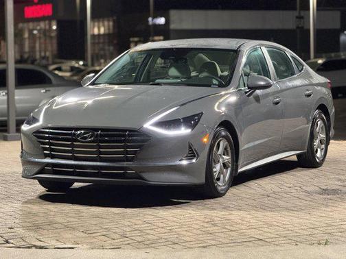2023 Hyundai SONATA SE
