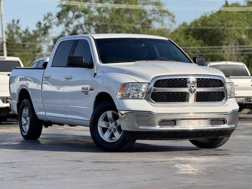 2019 RAM 1500 SLT
