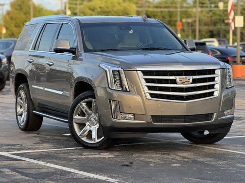 2018 Cadillac Escalade Luxury