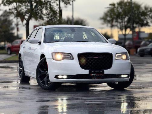 2021 Chrysler 300 S