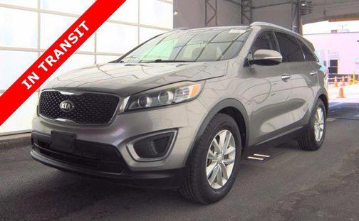 Titanium Silver 2017 Kia Sorento LX