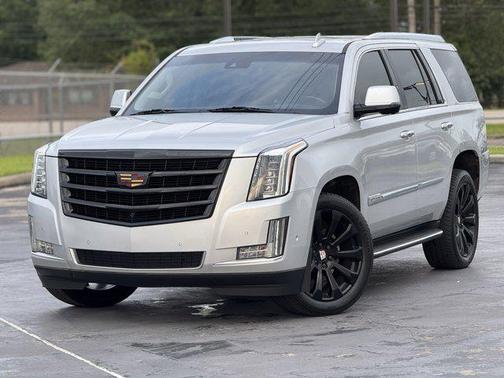2018 Cadillac Escalade Luxury