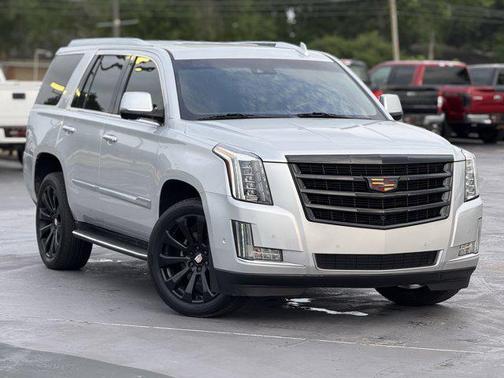2018 Cadillac Escalade Luxury