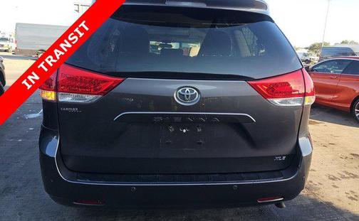 2014 Toyota Sienna XLE