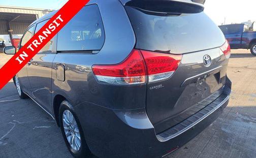 2014 Toyota Sienna XLE