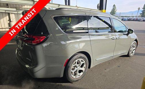 2022 Chrysler Pacifica Limited