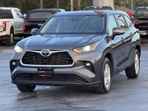 2023 Toyota Highlander LE