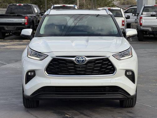 2023 Toyota Highlander Hybrid Limited
