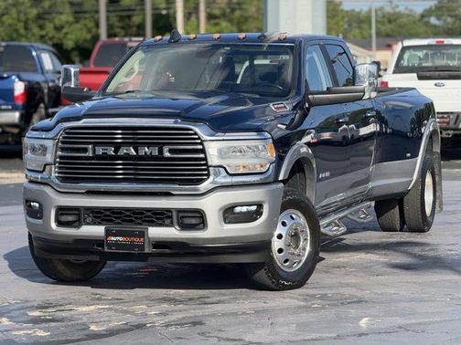 2022 RAM 3500 Laramie Crew Cab 4x4 8' Box