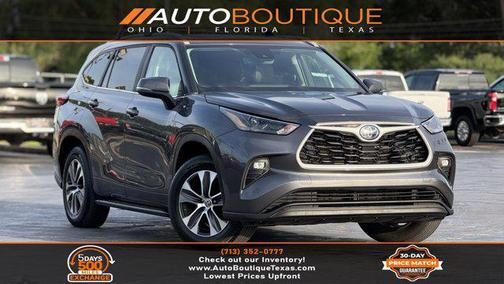 2023 Toyota Highlander Hybrid XLE