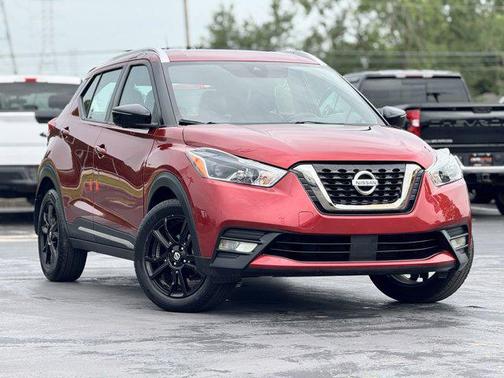 2020 Nissan Kicks SR