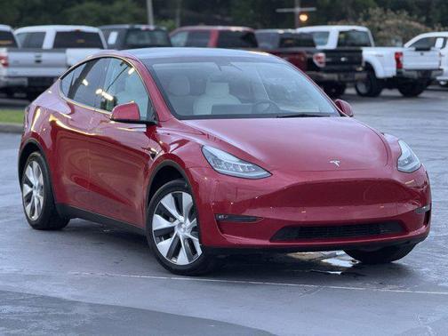 2021 Tesla Model Y Standard Range Rear-Wheel Drive
