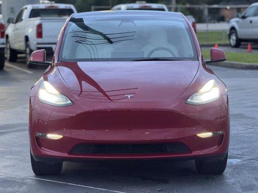 2021 Tesla Model Y Standard Range Rear-Wheel Drive