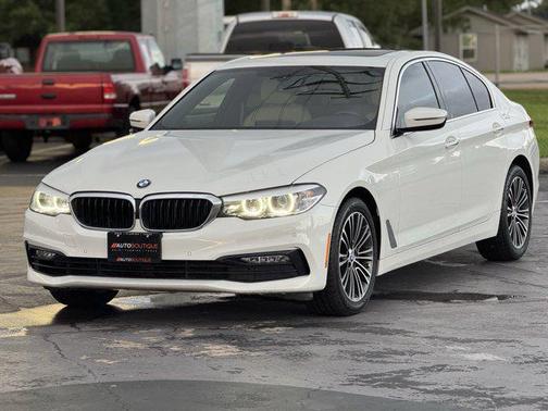 2018 BMW 530 530i