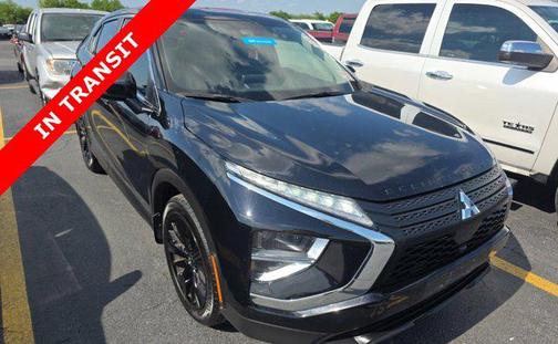Labrador Black Pearl 2022 Mitsubishi Eclipse Cross LE