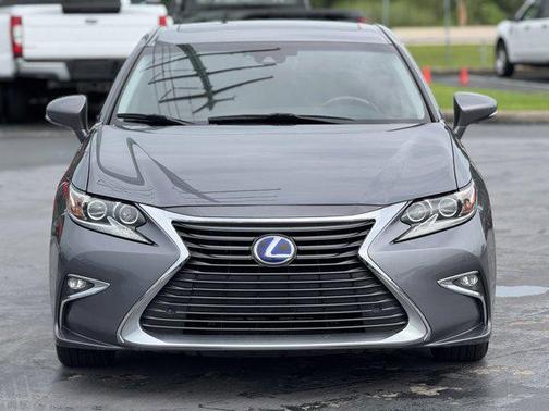 2017 Lexus ES 300h Base