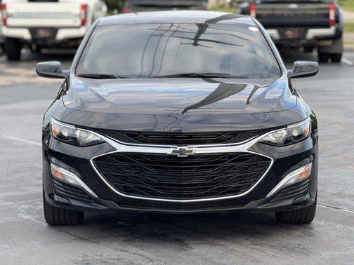 2023 Chevrolet Malibu FWD RS