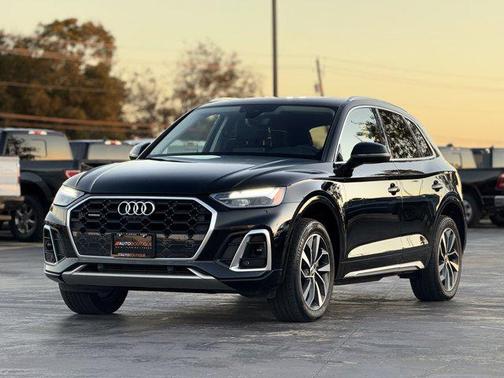 2022 Audi Q5 45 S line Premium Plus