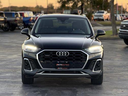 2022 Audi Q5 45 S line Premium Plus