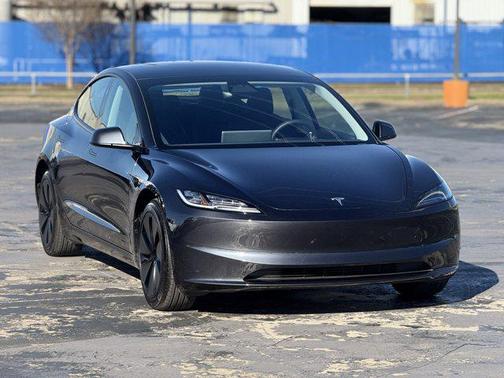 2025 Tesla Model 3 Long Range