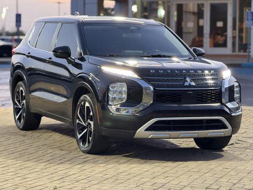 2022 Mitsubishi Outlander Black Edition S-AWC