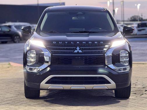 2022 Mitsubishi Outlander Black Edition S-AWC