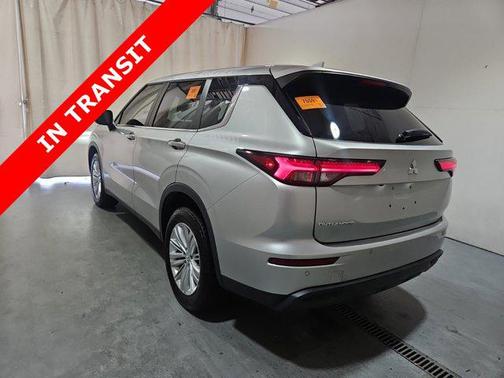 2024 Mitsubishi Outlander ES 2.5 2WD