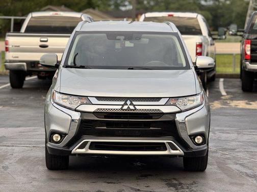 2020 Mitsubishi Outlander ES