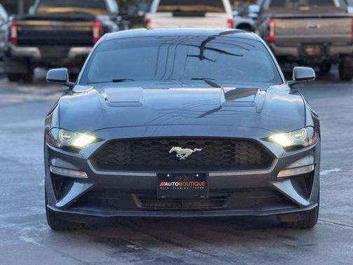 2020 Ford Mustang EcoBoost