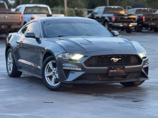 2020 Ford Mustang EcoBoost