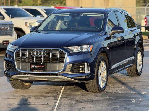2022 Audi Q7 55 Premium Plus