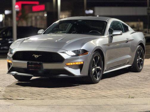 2021 Ford Mustang EcoBoost