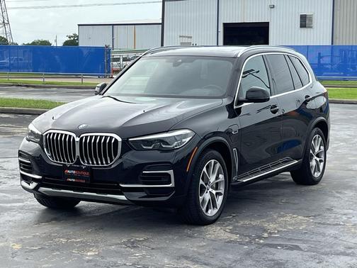 Black 2023 BMW X5 PHEV xDrive45e