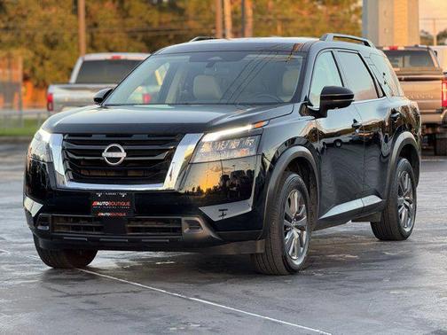 2024 Nissan Pathfinder SV 4WD