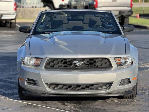2012 Ford Mustang V6