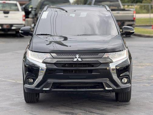 2020 Mitsubishi Outlander SE