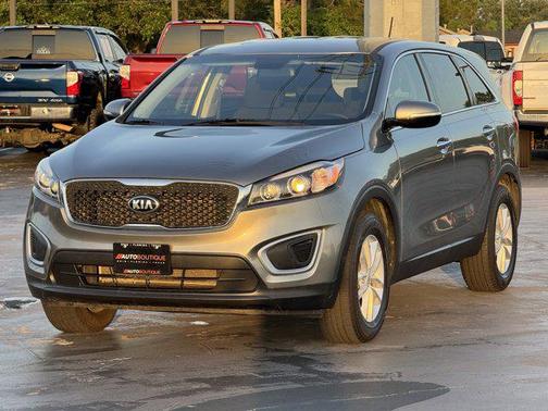 2017 Kia Sorento L