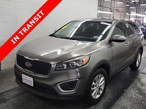 2017 Kia Sorento L