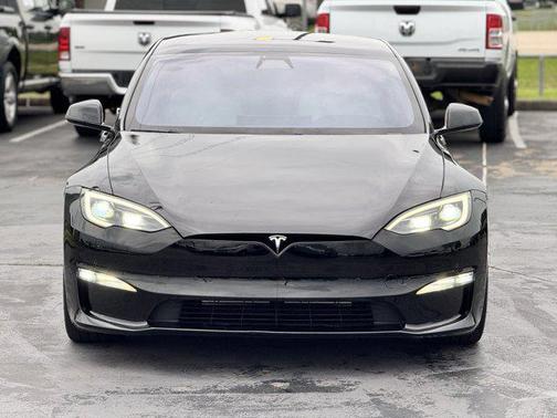 2022 Tesla Model S Plaid