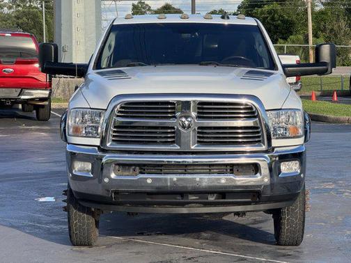 2017 RAM 3500 Lone Star Crew Cab 4x4 8' Box