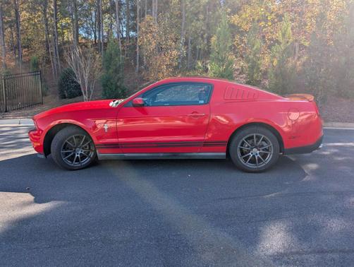 2011 Ford Mustang V6 Premium