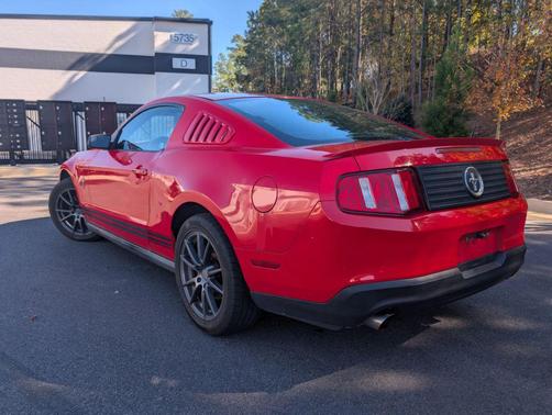 2011 Ford Mustang V6 Premium