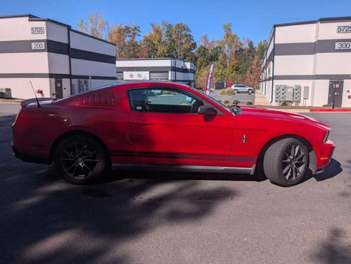 2011 Ford Mustang V6 Premium