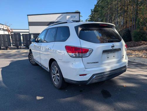 2013 Nissan Pathfinder SL