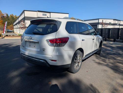 2013 Nissan Pathfinder SL