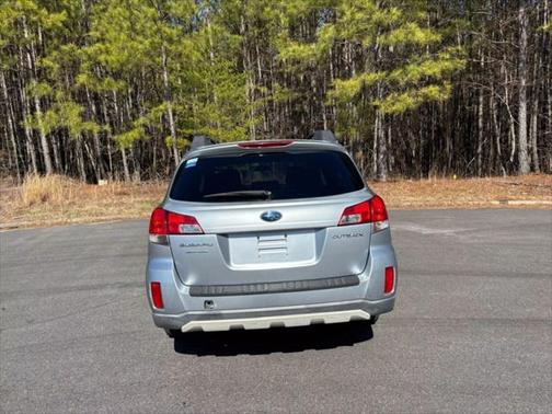 2012 Subaru Outback 2.5i Premium
