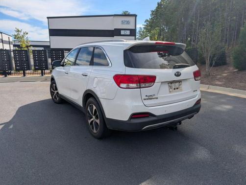 2016 Kia Sorento EX