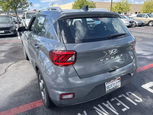 2021 Hyundai VENUE SEL