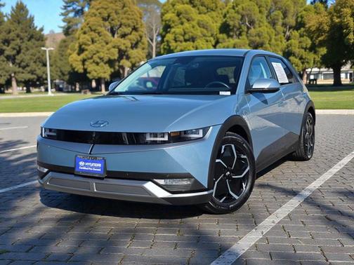 2024 Hyundai IONIQ 5 SEL