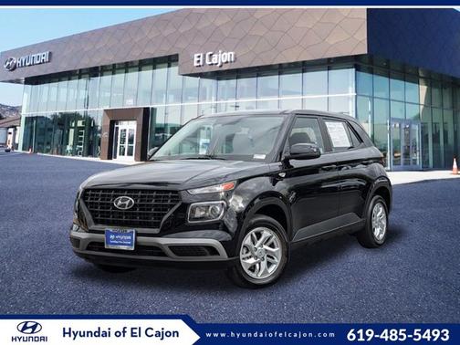 Black 2025 Hyundai VENUE SE